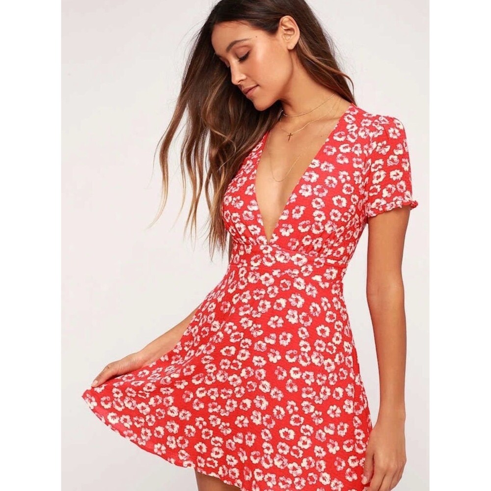 Lulu's Red Floral Deep V Short Sleeve Mini Dress
